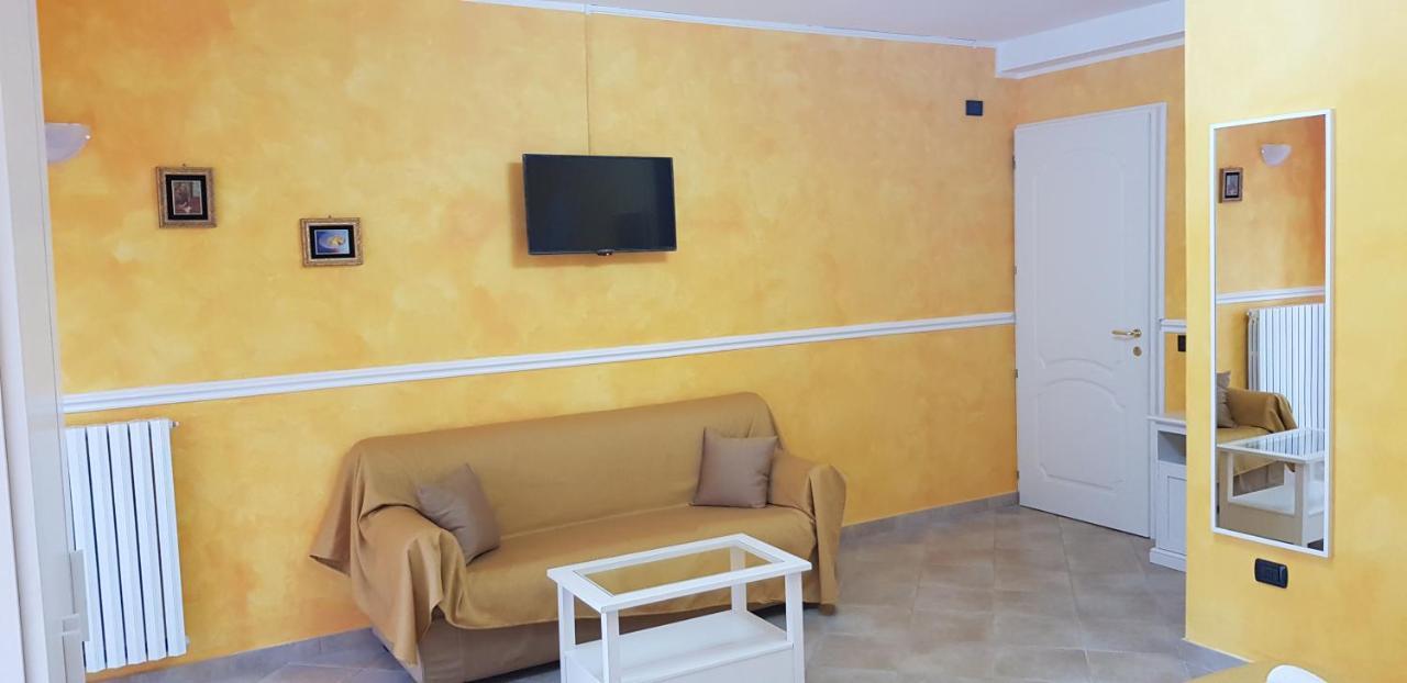 B&B Del Corso Vittorio Вибо-Валентия Экстерьер фото