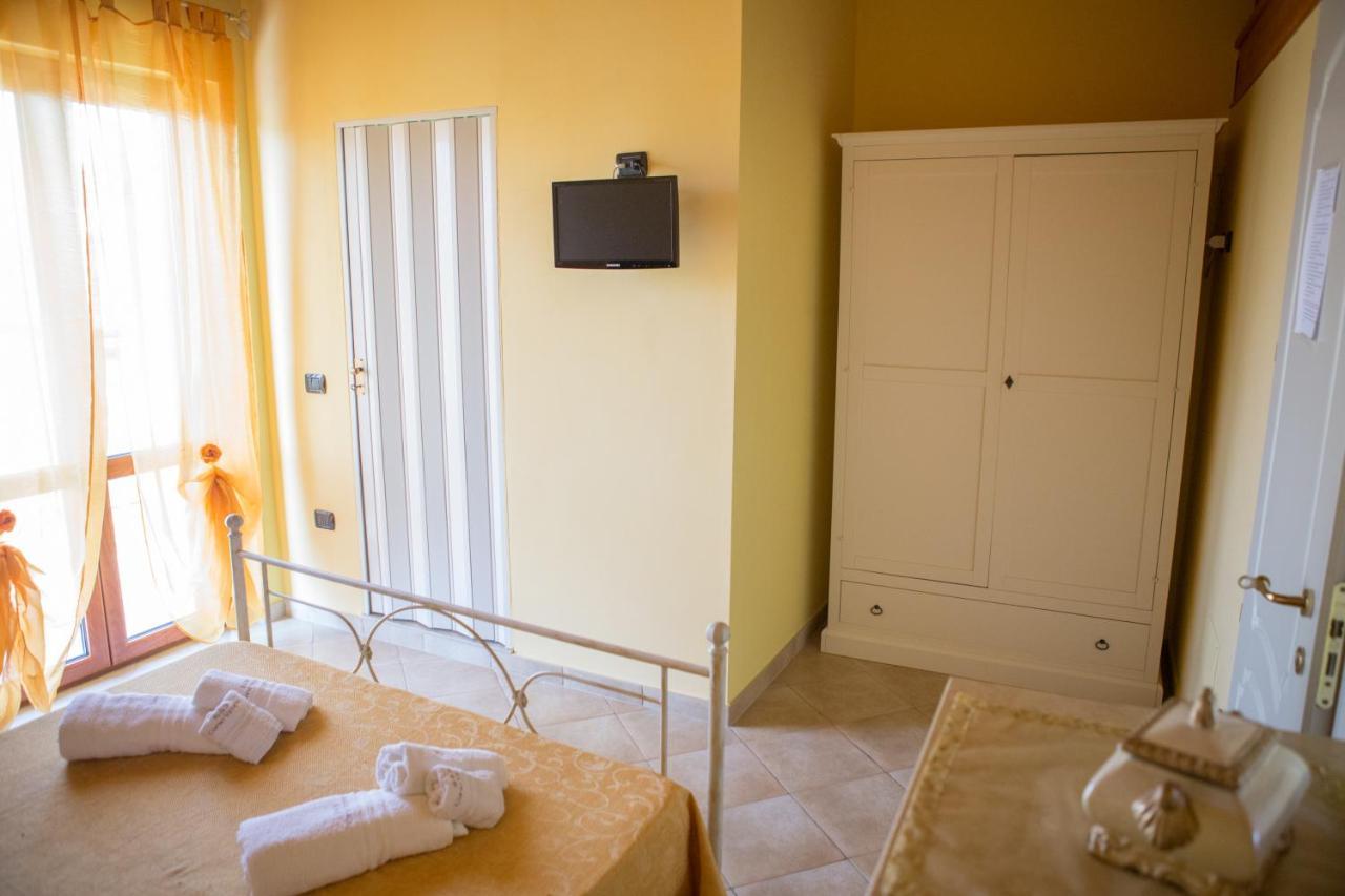 B&B Del Corso Vittorio Вибо-Валентия Экстерьер фото